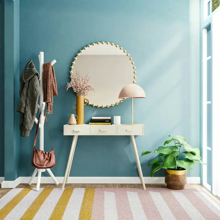 Colour selection and paint swatches